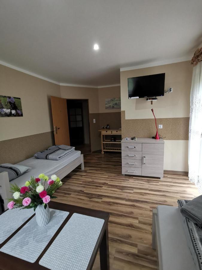 Agroturystyka Klekusiowo Boleslawiec  Ngoại thất bức ảnh